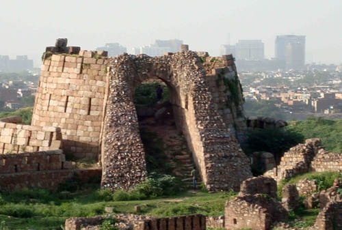 Tughlaqabad Village, Delhi: Location, Connectivity, Nearby Areas