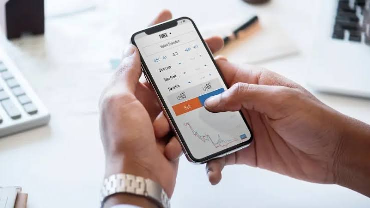 Which Demat Account Is Best for a First-Time Investor